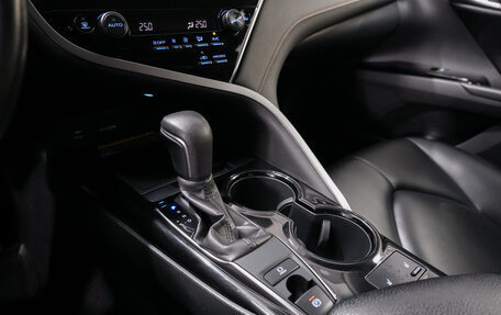 Toyota Camry, 2019 год, 2 799 000 рублей, 7 фотография