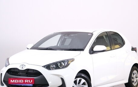 Toyota Yaris, 2021 год, 1 219 000 рублей, 4 фотография