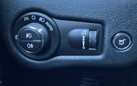 Jeep Cherokee, 2014 год, 1 550 000 рублей, 17 фотография