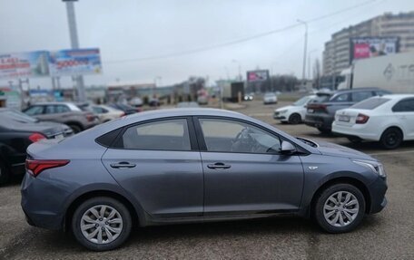 Hyundai Solaris II рестайлинг, 2018 год, 1 220 000 рублей, 4 фотография