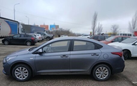 Hyundai Solaris II рестайлинг, 2018 год, 1 220 000 рублей, 3 фотография