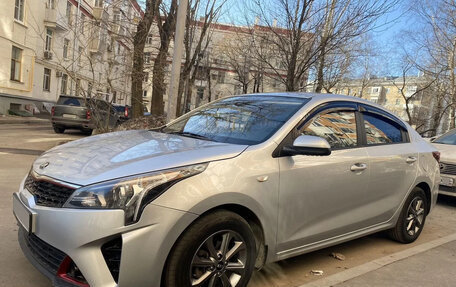 KIA Rio IV, 2021 год, 1 698 000 рублей, 3 фотография