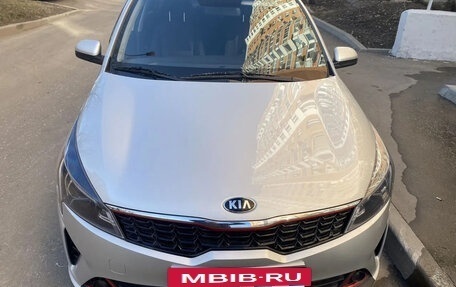 KIA Rio IV, 2021 год, 1 698 000 рублей, 2 фотография