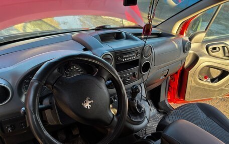 Peugeot Partner II рестайлинг 2, 2010 год, 605 000 рублей, 13 фотография