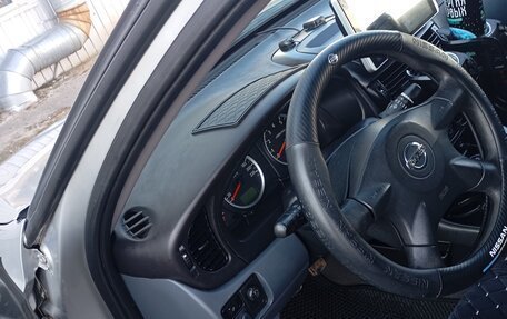 Nissan Almera, 2006 год, 400 000 рублей, 18 фотография