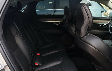 Volvo S90 II рестайлинг, 2021 год, 3 970 000 рублей, 8 фотография