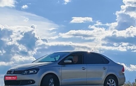 Volkswagen Polo VI (EU Market), 2011 год, 879 000 рублей, 1 фотография