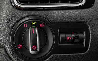 Volkswagen Polo VI (EU Market), 2019 год, 1 275 000 рублей, 1 фотография