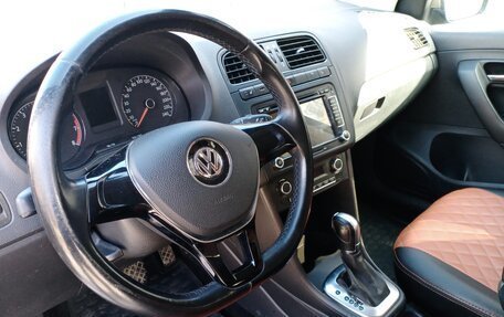 Volkswagen Polo VI (EU Market), 2016 год, 1 000 000 рублей, 13 фотография