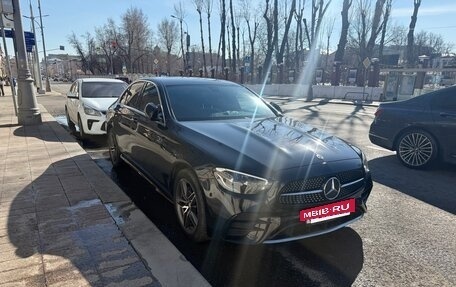 Mercedes-Benz E-Класс, 2020 год, 4 800 000 рублей, 2 фотография