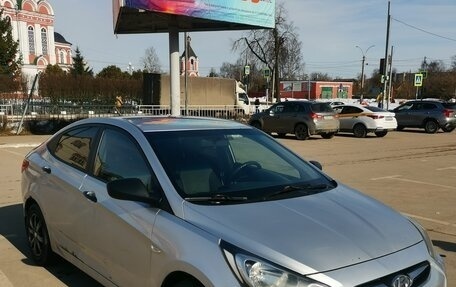 Hyundai Solaris II рестайлинг, 2011 год, 499 000 рублей, 8 фотография