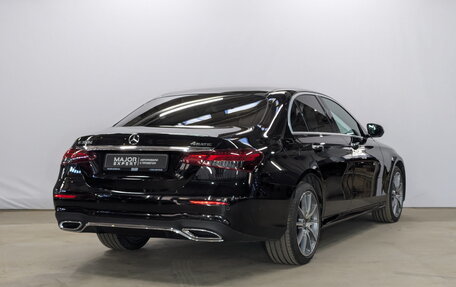 Mercedes-Benz E-Класс, 2022 год, 6 300 000 рублей, 5 фотография