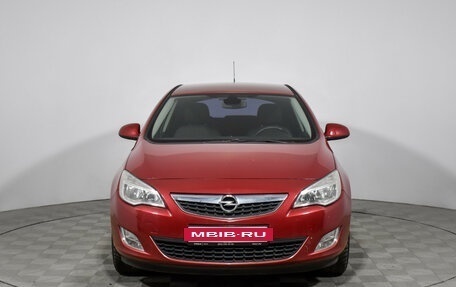 Opel Astra J, 2011 год, 629 000 рублей, 2 фотография