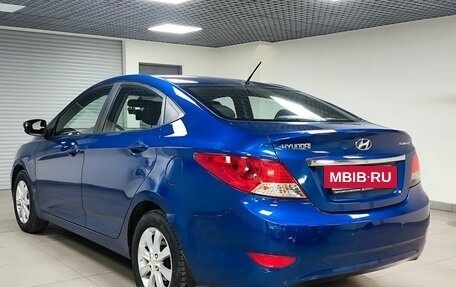 Hyundai Solaris II рестайлинг, 2011 год, 890 000 рублей, 7 фотография