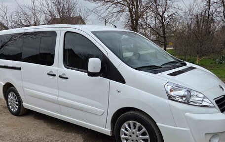 Peugeot Expert II, 2014 год, 2 300 000 рублей, 2 фотография