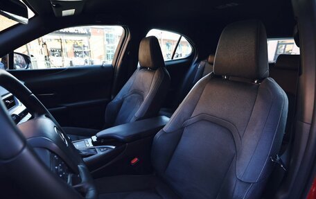 Lexus UX I, 2021 год, 3 100 000 рублей, 14 фотография