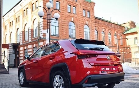 Lexus UX I, 2021 год, 3 100 000 рублей, 9 фотография