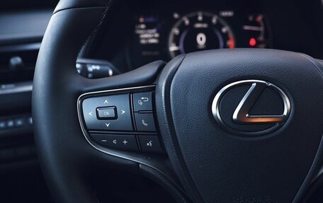 Lexus UX I, 2021 год, 3 100 000 рублей, 19 фотография