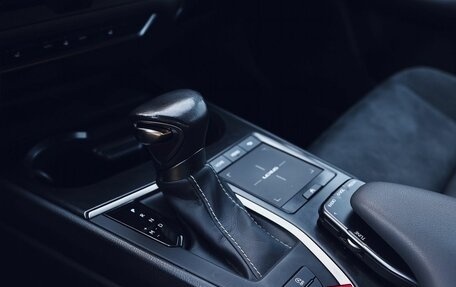 Lexus UX I, 2021 год, 3 100 000 рублей, 30 фотография