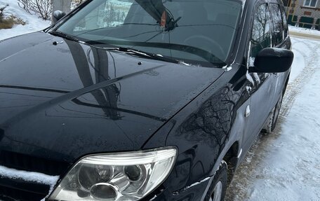 Mitsubishi Outlander III рестайлинг 3, 2007 год, 750 000 рублей, 2 фотография