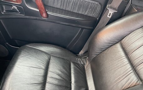 Mercedes-Benz G-Класс W463 рестайлинг _ii, 2002 год, 2 600 000 рублей, 31 фотография