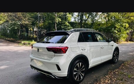 Volkswagen T-Roc I, 2022 год, 2 400 000 рублей, 4 фотография