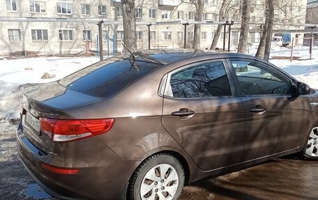 KIA Rio III рестайлинг, 2015 год, 950 000 рублей, 5 фотография