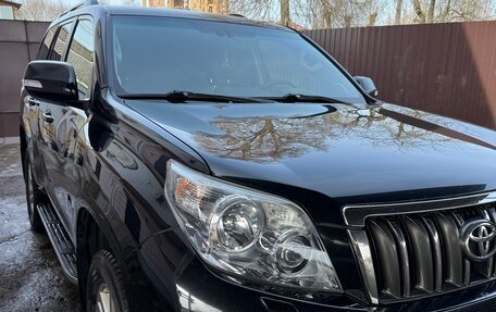 Toyota Land Cruiser Prado 150 рестайлинг 2, 2012 год, 2 950 000 рублей, 1 фотография