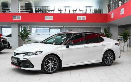 Toyota Camry, 2021 год, 2 850 000 рублей, 1 фотография