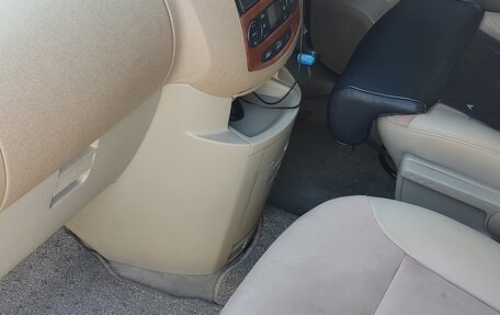 Nissan Lafesta I, 2004 год, 650 000 рублей, 23 фотография