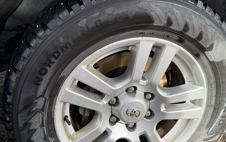 Toyota Land Cruiser Prado 150 рестайлинг 2, 2012 год, 2 950 000 рублей, 24 фотография