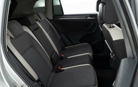 Volkswagen Tiguan II, 2019 год, 1 978 888 рублей, 7 фотография