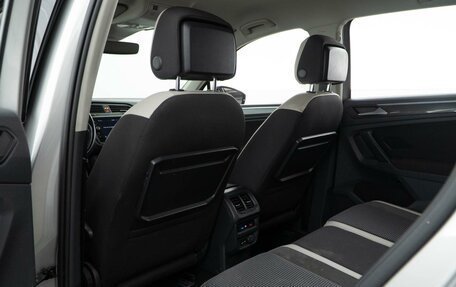 Volkswagen Tiguan II, 2019 год, 1 978 888 рублей, 11 фотография