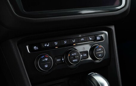 Volkswagen Tiguan II, 2019 год, 1 978 888 рублей, 17 фотография