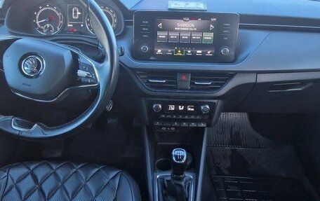 Skoda Rapid II, 2020 год, 1 600 000 рублей, 13 фотография