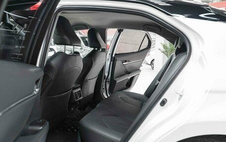 Toyota Camry, 2021 год, 2 850 000 рублей, 7 фотография