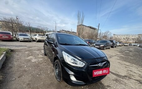 Hyundai Solaris II рестайлинг, 2013 год, 645 000 рублей, 3 фотография
