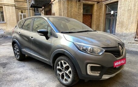 Renault Kaptur I рестайлинг, 2016 год, 900 000 рублей, 10 фотография