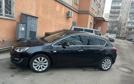 Opel Astra J, 2013 год, 650 000 рублей, 1 фотография