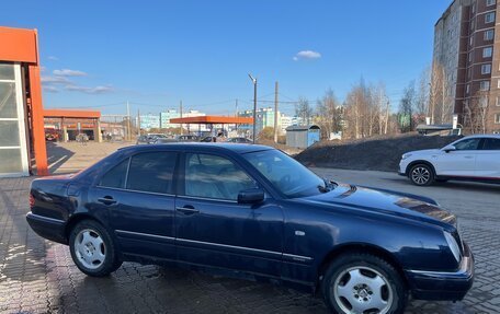 Mercedes-Benz E-Класс, 1996 год, 360 000 рублей, 7 фотография