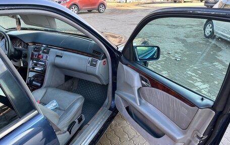 Mercedes-Benz E-Класс, 1996 год, 360 000 рублей, 22 фотография