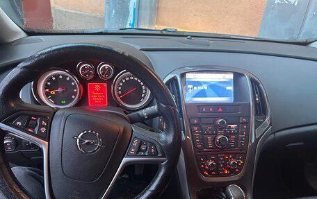 Opel Astra J, 2013 год, 650 000 рублей, 4 фотография