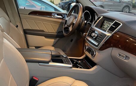 Mercedes-Benz GL-Класс, 2015 год, 4 100 000 рублей, 8 фотография