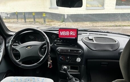 Chevrolet Niva I рестайлинг, 2003 год, 320 000 рублей, 8 фотография