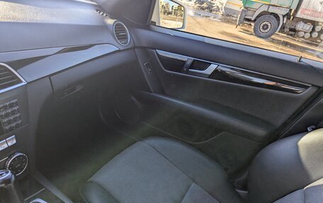 Mercedes-Benz C-Класс, 2013 год, 1 800 000 рублей, 10 фотография