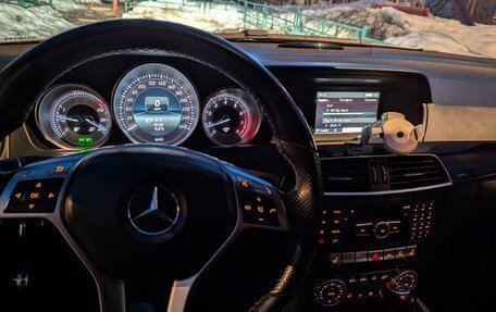 Mercedes-Benz C-Класс, 2013 год, 1 800 000 рублей, 24 фотография