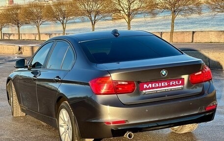 BMW 3 серия, 2013 год, 1 100 000 рублей, 4 фотография