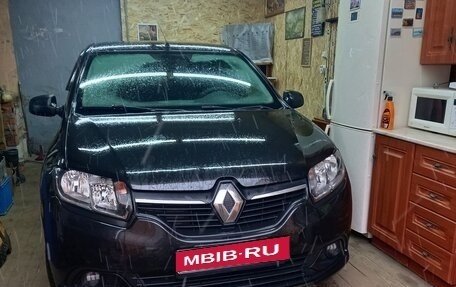 Renault Logan II, 2017 год, 710 000 рублей, 1 фотография