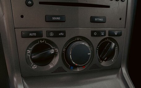 Opel Antara I, 2011 год, 855 000 рублей, 15 фотография