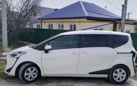 Toyota Sienta II, 2020 год, 1 700 000 рублей, 4 фотография
